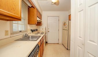 19 CLIPPER Ct, Atlantic City, NJ 08401