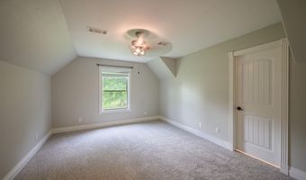 100 Plantation Ln, Batesville, AR 72501