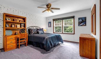 28 Doherty Dr, Middletown, NJ 07748