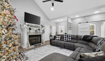 227 HOLLI Ln, Anniston, AL 36201