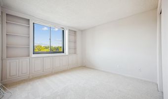 7420 WESTLAKE Ter 304, Bethesda, MD 20817