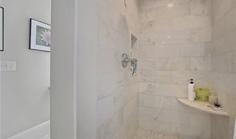 56 Somerset St, East Greenwich, RI 02818