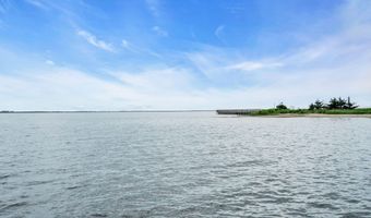 210 Longview Dr, Bayville, NJ 08721