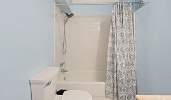 9220 BURNETTA Dr, Annandale, VA 22003
