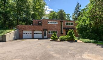 205 Jinny Hill Rd, Cheshire, CT 06410