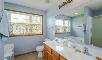 15826 Frisian Ln, Apple Valley, MN 55124