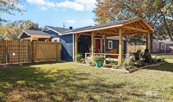 507 E Pine St, Atmore, AL 36502