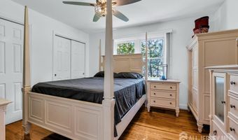 96 East Ave 104, Atlantic Highlands, NJ 07716
