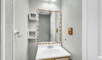 14231 Woodland Hills Dr, Biloxi, MS 39532
