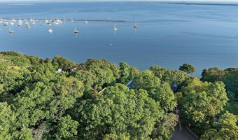 1 Cameron Cir, Atlantic Highlands, NJ 07716