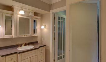 9 Southwind Dr 9, Burlington, VT 05401