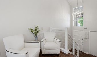 2842 Luciernaga St, Carlsbad, CA 92009