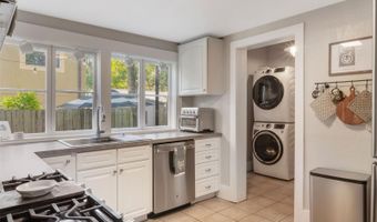 12 N FOREST Ave, Orlando, FL 32803