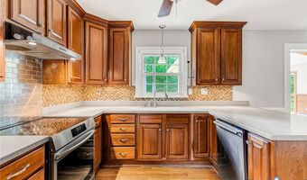12025 Sunset Dr, Ashland, VA 23005