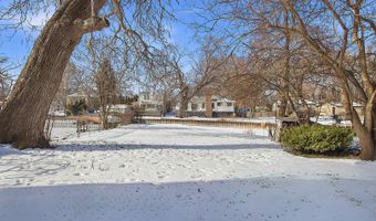 39450 N Circle Ave, Antioch, IL 60002