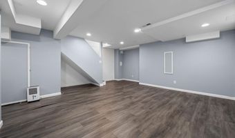 1554 Morning Sun Dr, Ballwin, MO 63021