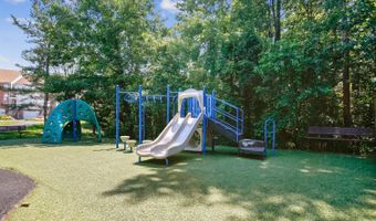 6610 HUNTER CREEK Ln, Alexandria, VA 22315
