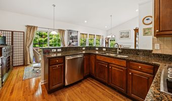 115 Thorn Hollow Rd, Cheshire, CT 06410