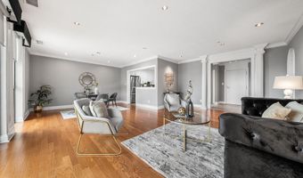 1016 WAYNE St 1007, Arlington, VA 22204