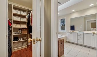 8807 RIDGE Rd, Bethesda, MD 20817