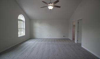 111 Center Dr, Blakeslee, PA 18610