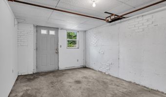 320 Palmetto Rd, Bridgeport, CT 06606