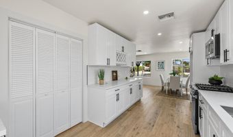 9753 Mercedes Ave, Arleta, CA 91331