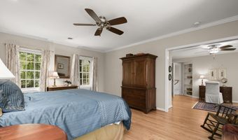 11836 HUNTING RIDGE Ct, Potomac, MD 20854