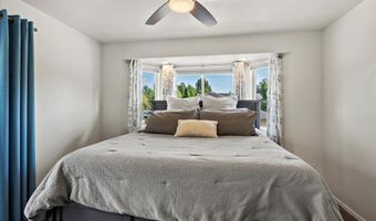 7821 Charlotte Cir, Anchorage, AK 99502
