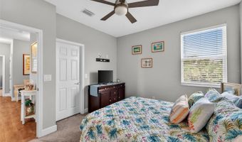 5227 ADMIRAL POINTE Dr, Apollo Beach, FL 33572