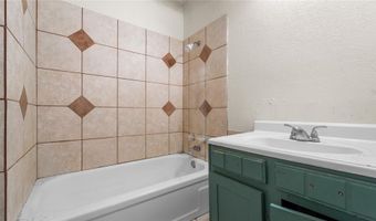 110 Gregory Dr, Heath, TX 75032