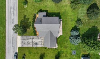 332 Allan St, Allison, IA 50602