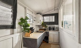 47 Nano St, Kahului, HI 96732
