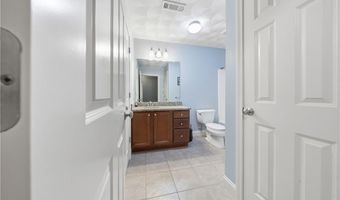 15 Saw Mill Dr 307, North Kingstown, RI 02852