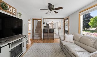 1352 W COMMERCIAL St, Appleton, WI 54914