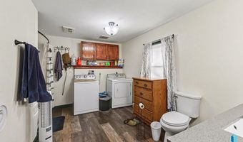 208 S 3rd St, Beresford, SD 57004