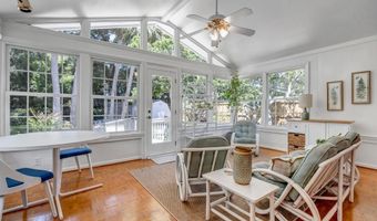 1452 SEMINOLE Rd, Atlantic Beach, FL 32233