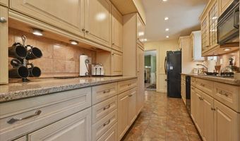 40 Bayview Ave, Amityville, NY 11701
