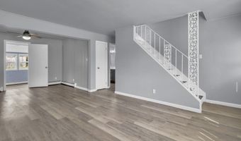 6 Briarwood Rd, Albany, NY 12211