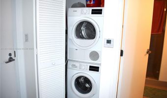 9940 W Bay Harbor Dr 6D-N, Bay Harbor Islands, FL 33154