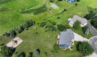810 Latoka View Ct SW, Alexandria, MN 56308