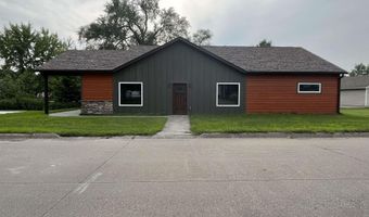 121 N 9th St, Albia, IA 52531