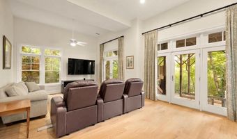 6512 RIDGE Dr, Bethesda, MD 20816