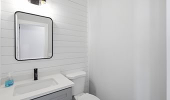 295 Coolidge Ave, Bayville, NJ 08721