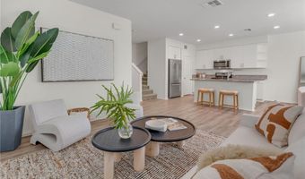 928 E Twill Ct, Anaheim, CA 92802