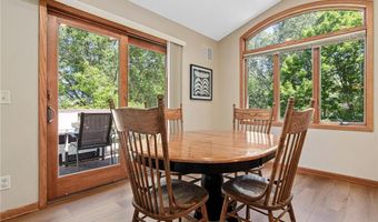 12852 Essex Way, Apple Valley, MN 55124