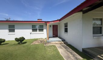 379 Lakepoint Rd, Alford, FL 32420