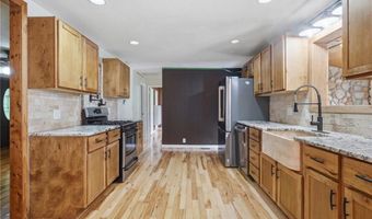 3209 N 155th St, Basehor, KS 66007