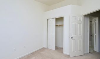5236 BALLYCASTLE Cir, Alexandria, VA 22315
