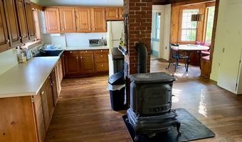 186 Bridgton Rd, Sebago, ME 04029